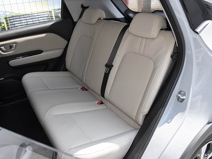 SAIC-GM-Wuling Binguo PLUS 2024 330km five-seat version