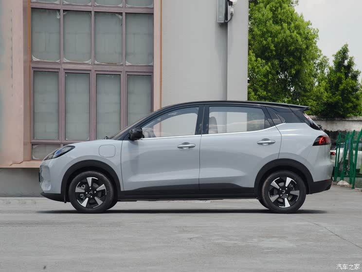 SAIC-GM-Wuling Binguo PLUS 2024 330km five-seat version